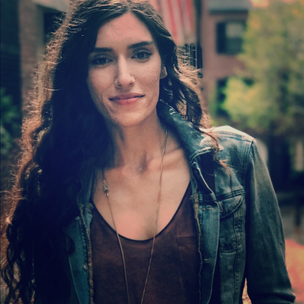 Meet your Posher, Lauren